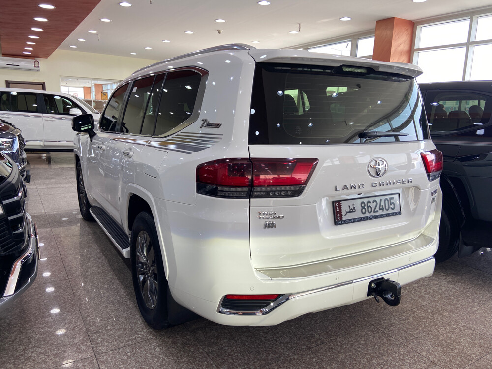VXR 2022 White  - 4