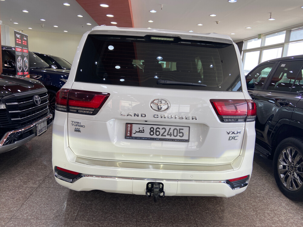VXR 2022 White  - 5