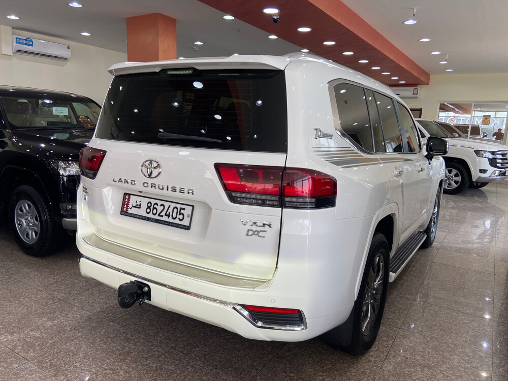 VXR 2022 White  - 3