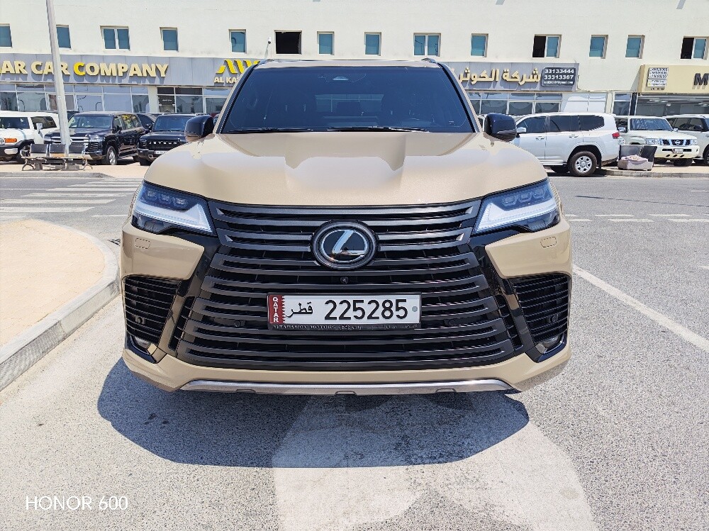 Lexus LX600 - 1