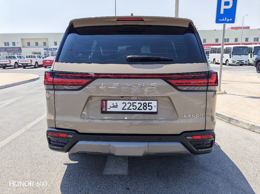 Lexus LX600 - 6