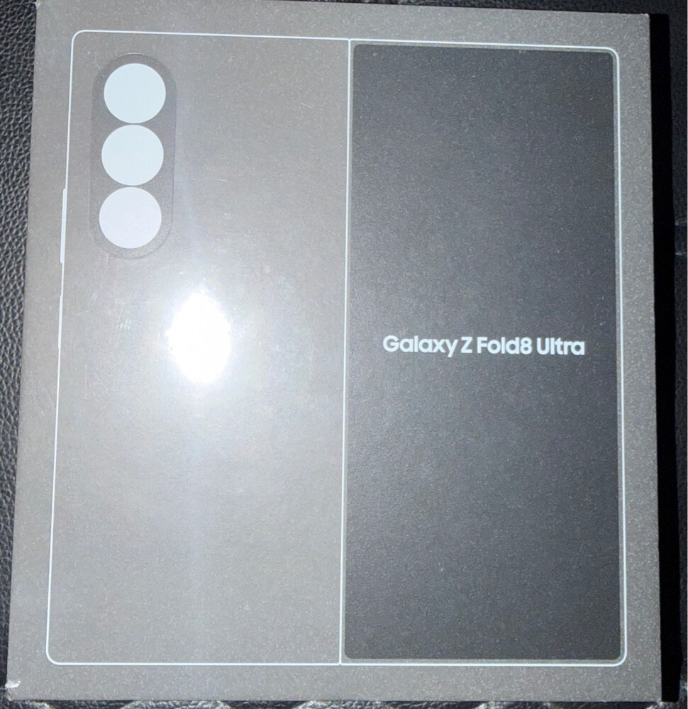 Samsung z fold 8 ultra new sealed - 1