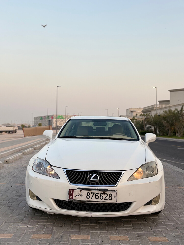 Lexus is 300 - 1