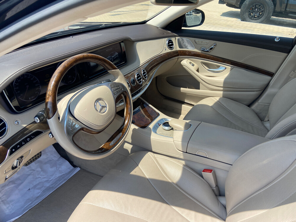Mercedes 2014 S400  - 9