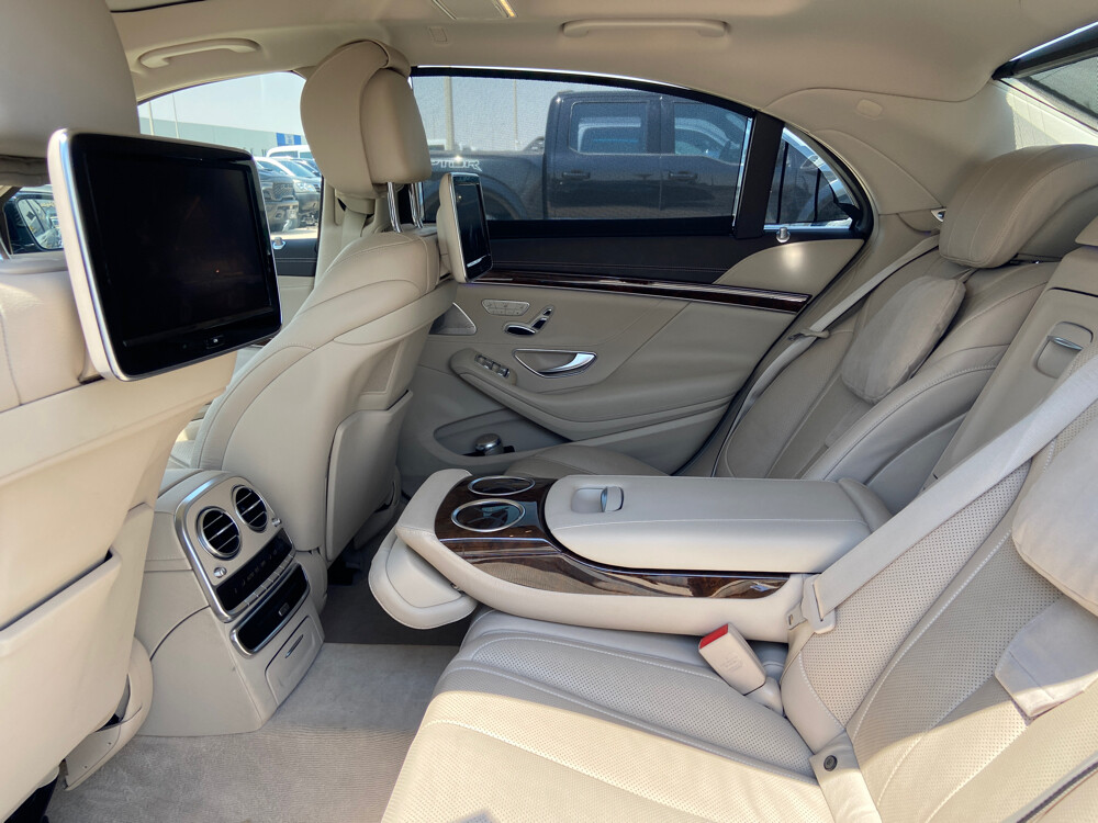 Mercedes 2014 S400  - 4