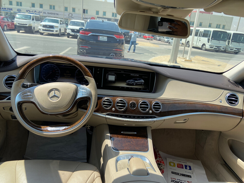 Mercedes 2014 S400  - 8