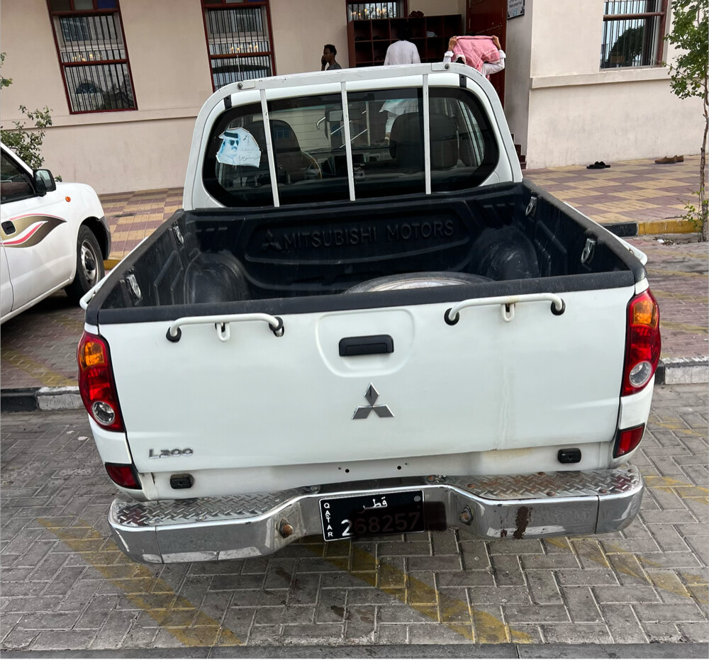 Mitsubishi L200 Model 2012 - 2