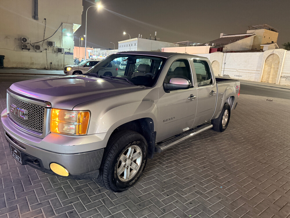 2011 GMC SIERRA Z71 SLE V8 - 2