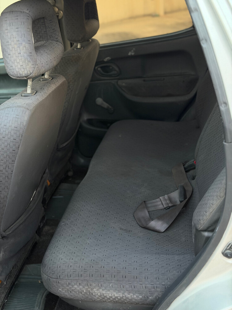 Suzuki ignis 2005 - 7