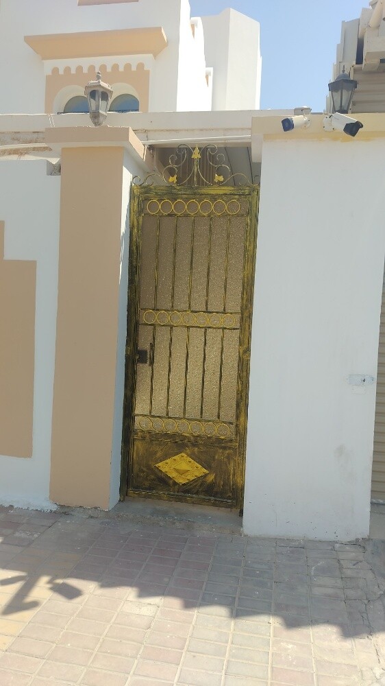 For rent in Al-Thumama: half a vill - 13