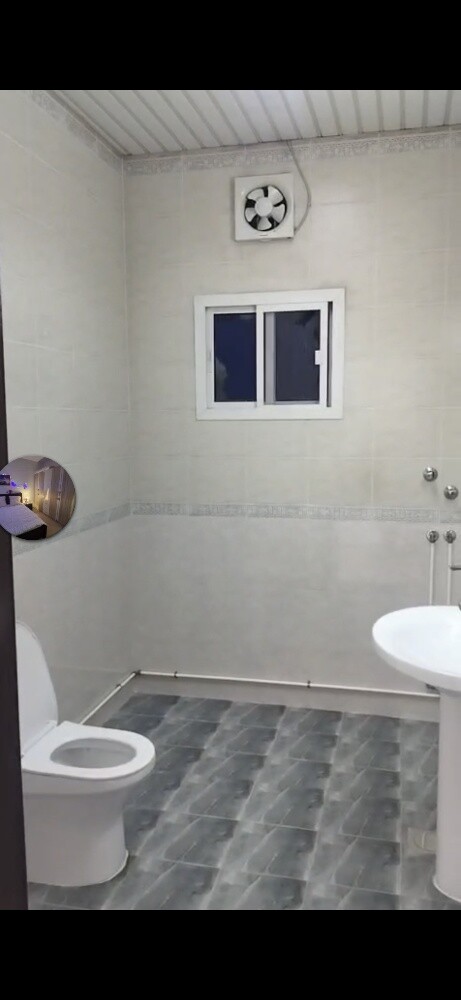 For rent in Al-Thumama: half a vill - 4