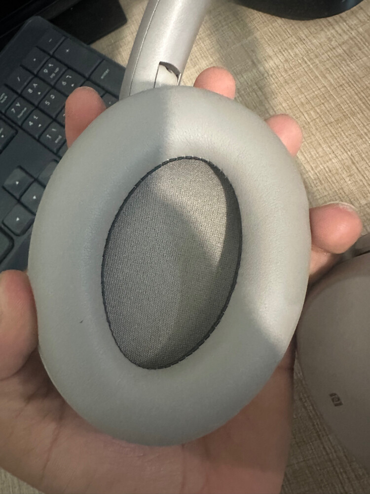 Sony WH-1000XM3 Wireless Headphones - 2