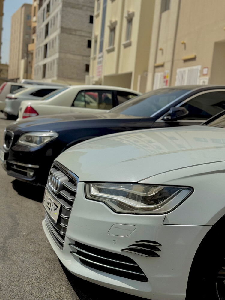 Audi A6  - 2