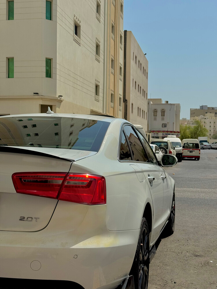 Audi A6  - 6