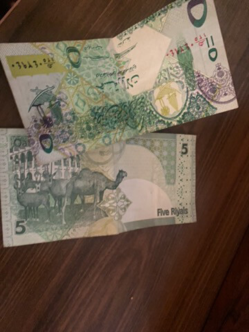 10 ريالات بـ100﷼ - 1