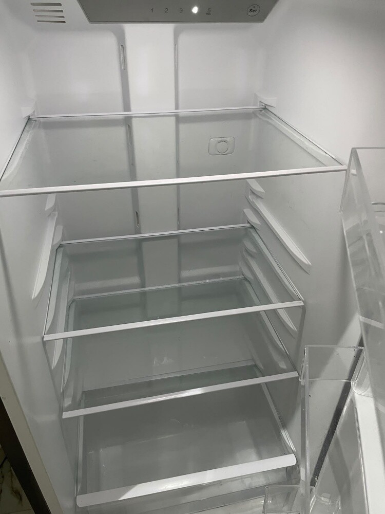 Skyworth Double Door Refrigerator - 6