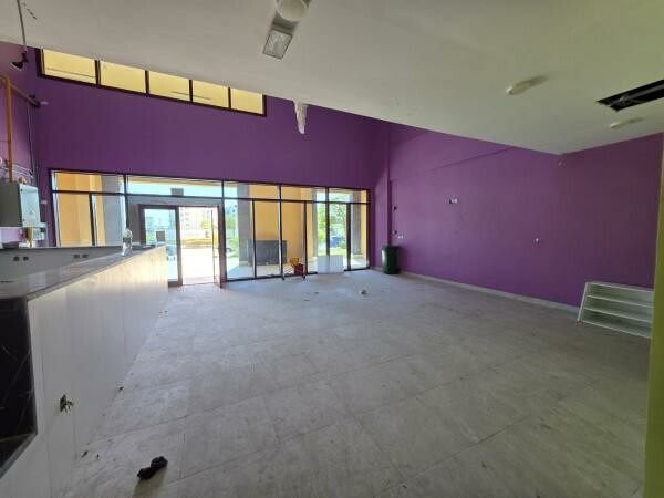 Shop for Rent in Fox Hills - 8