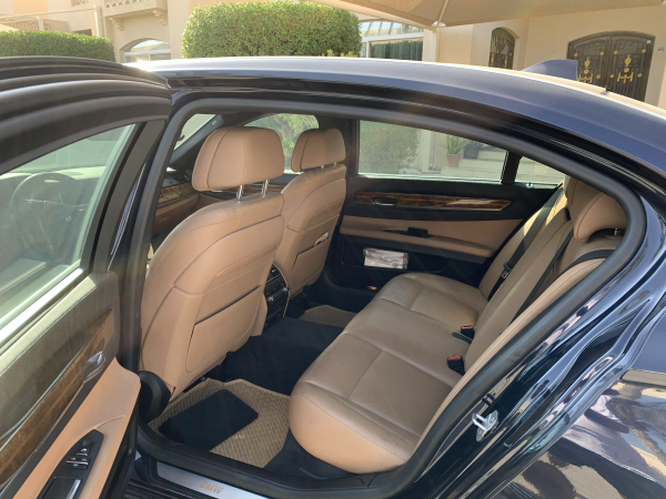 BMW 740 Li - 6