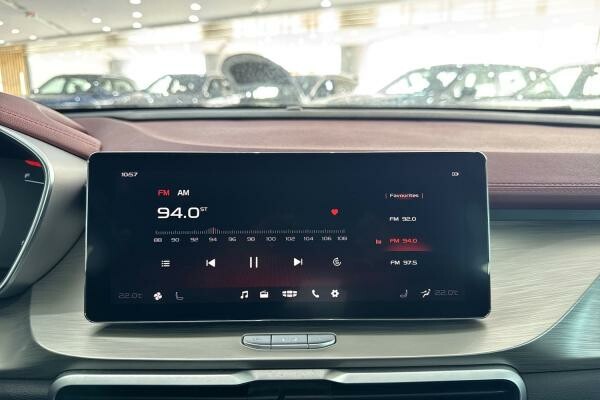 GEELY COOLRAY FULL OPTION 2023 - 12
