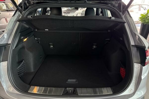 GEELY COOLRAY FULL OPTION 2023 - 11