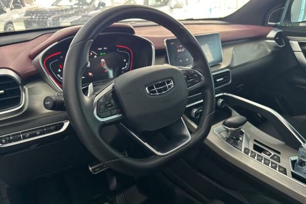 GEELY COOLRAY FULL OPTION 2023 - 13