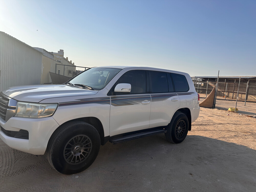 Land Cruiser - 1