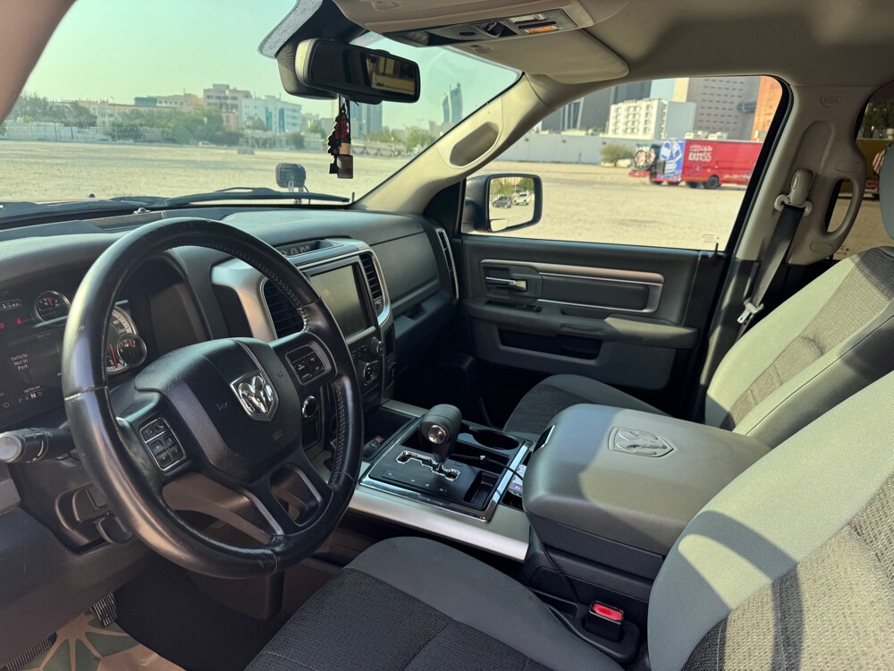 Dodge RAM 1500 - 4