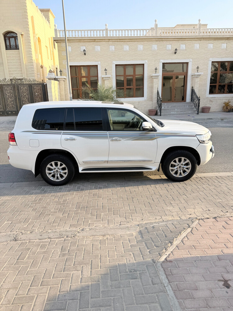 Toyota Land Cruiser 2016 GXR V8 - 3