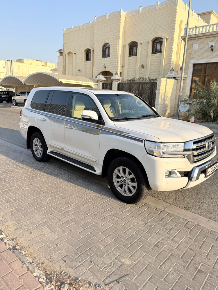 Toyota Land Cruiser 2016 GXR V8 - 4