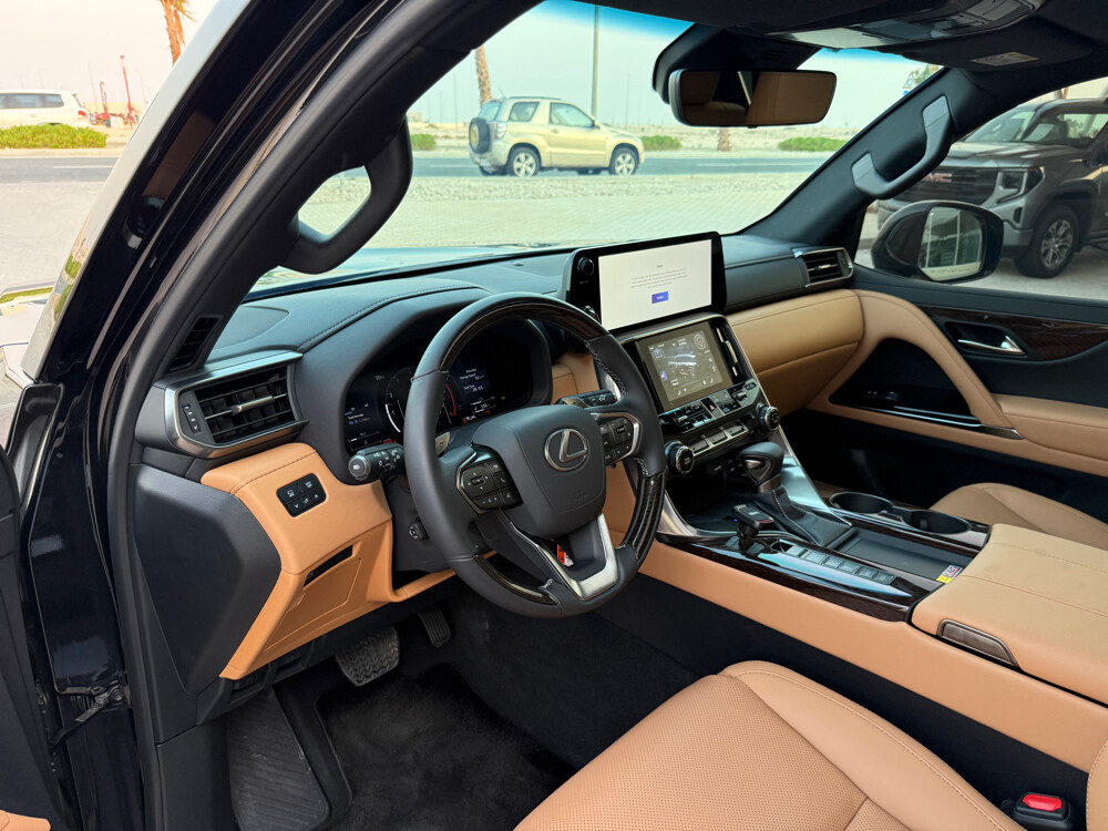Lexus Lakgri 2026 Cutter 900 Doha - 5