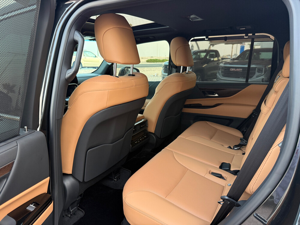 Lexus Lakgri 2026 Cutter 900 Doha - 2