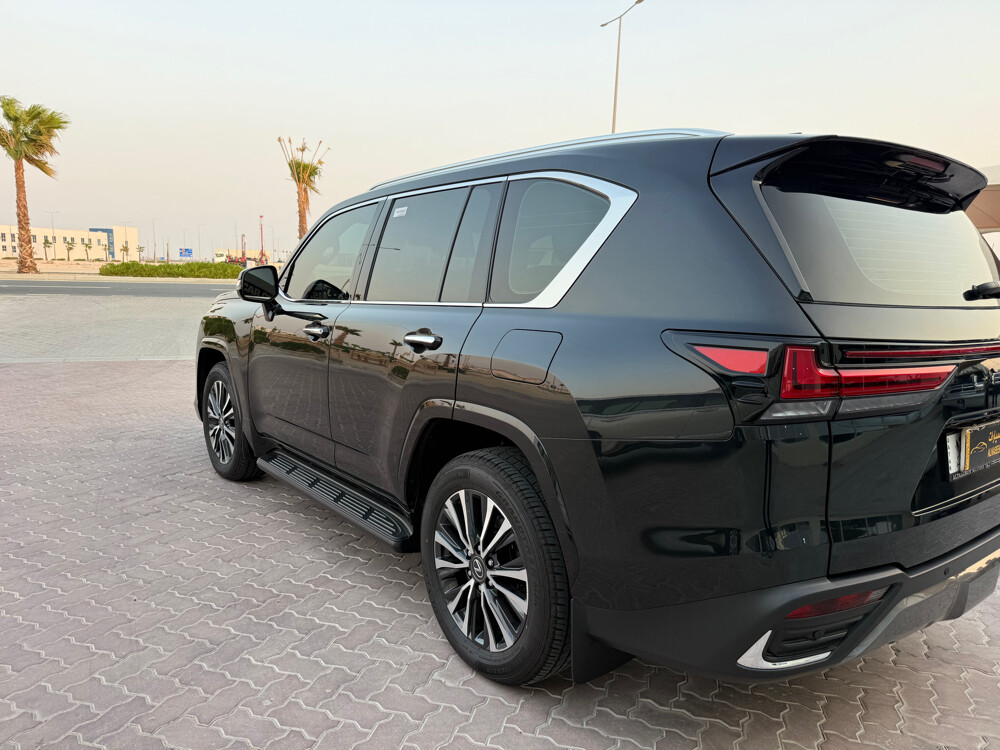 Lexus Lakgri 2026 Cutter 900 Doha - 4