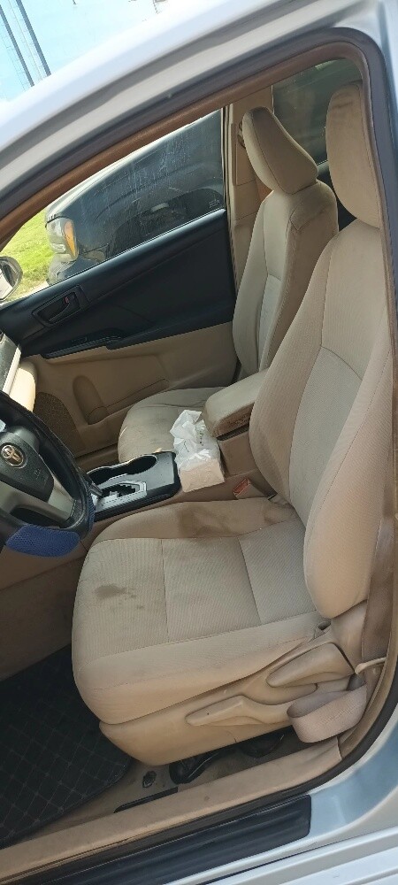 Toyota camry gl 2012 personal used - 12