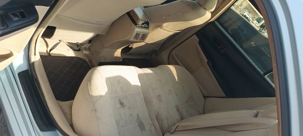 Toyota camry gl 2012 personal used - 18