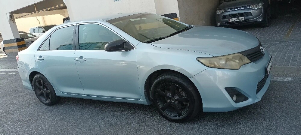 Toyota camry gl 2012 personal used - 14