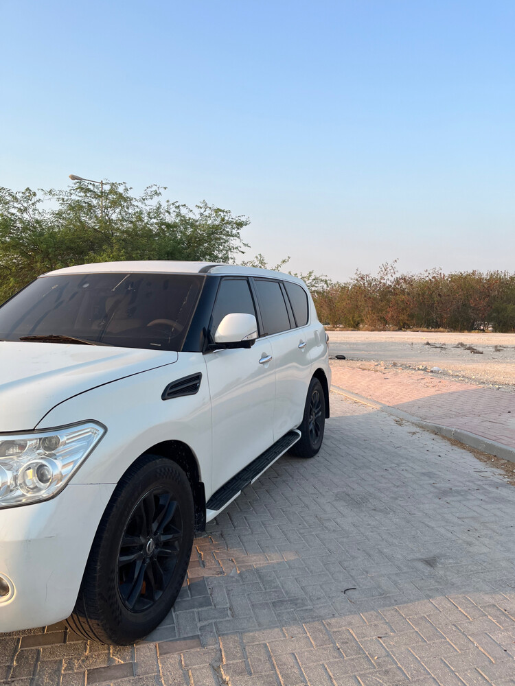 Nissan patrol 2010 LE - 7
