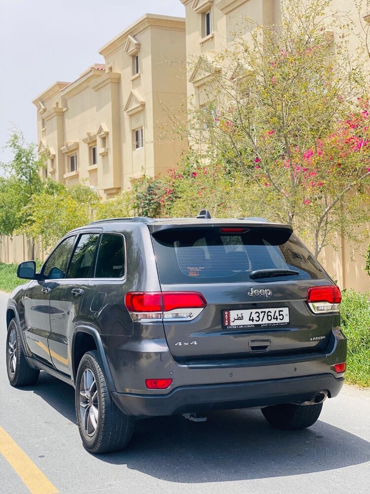 جيب جراند شيروكى لاريدو - 3