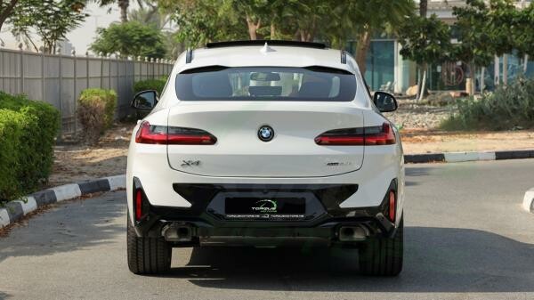 بي ام دابليو اكس 4 30اي ام 2025 - 6