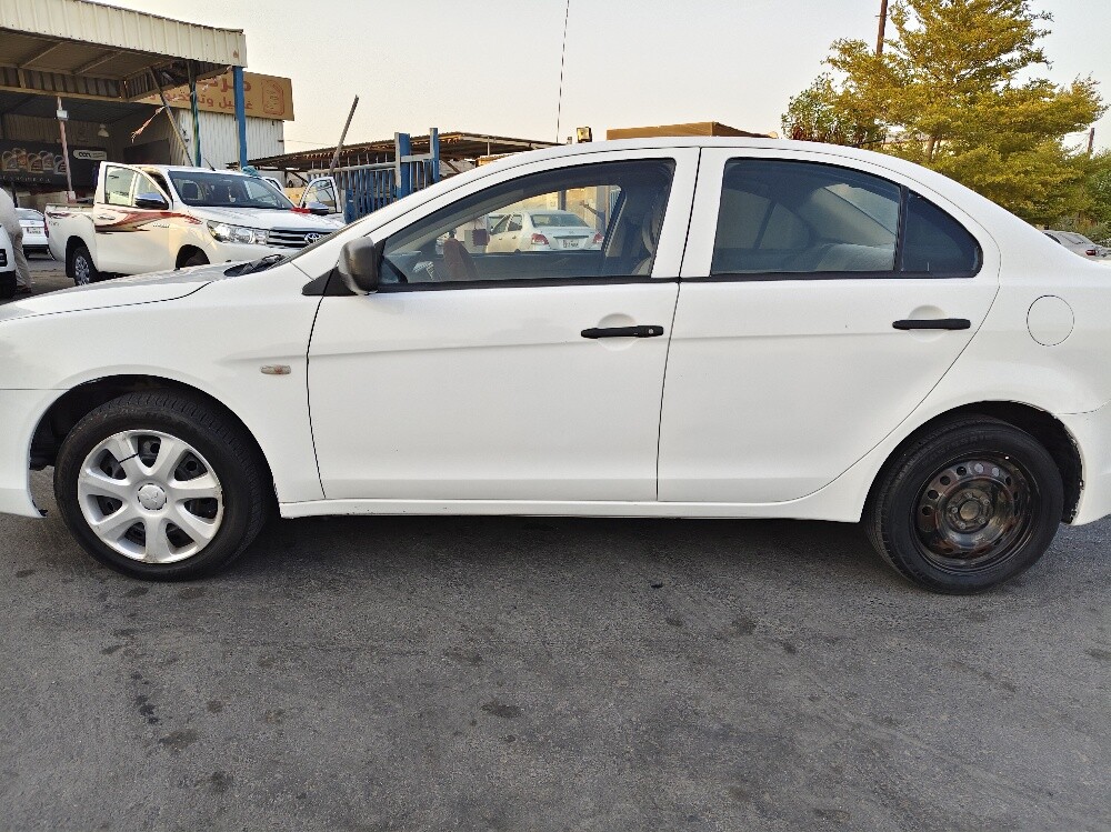 Mitsubishi lancer EX 2014 - 9