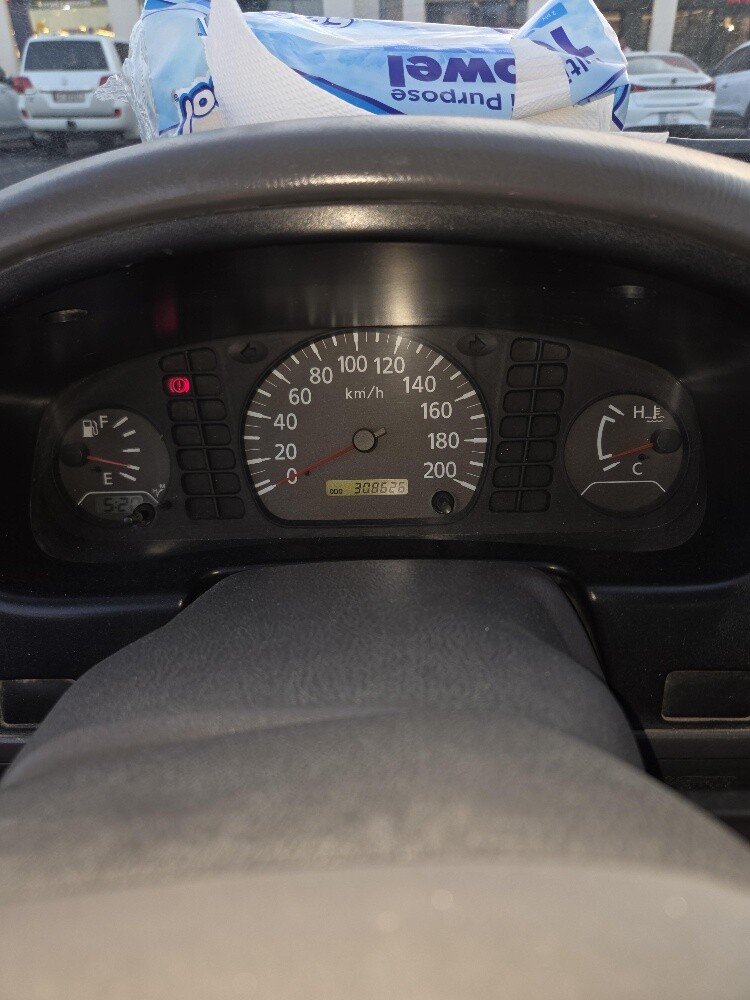 Nissan Pickup for sale - 5