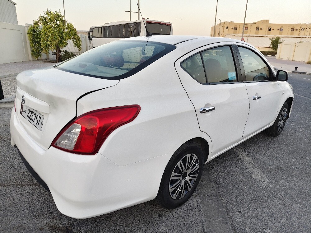 Nissan sunny 2023 sale - 11