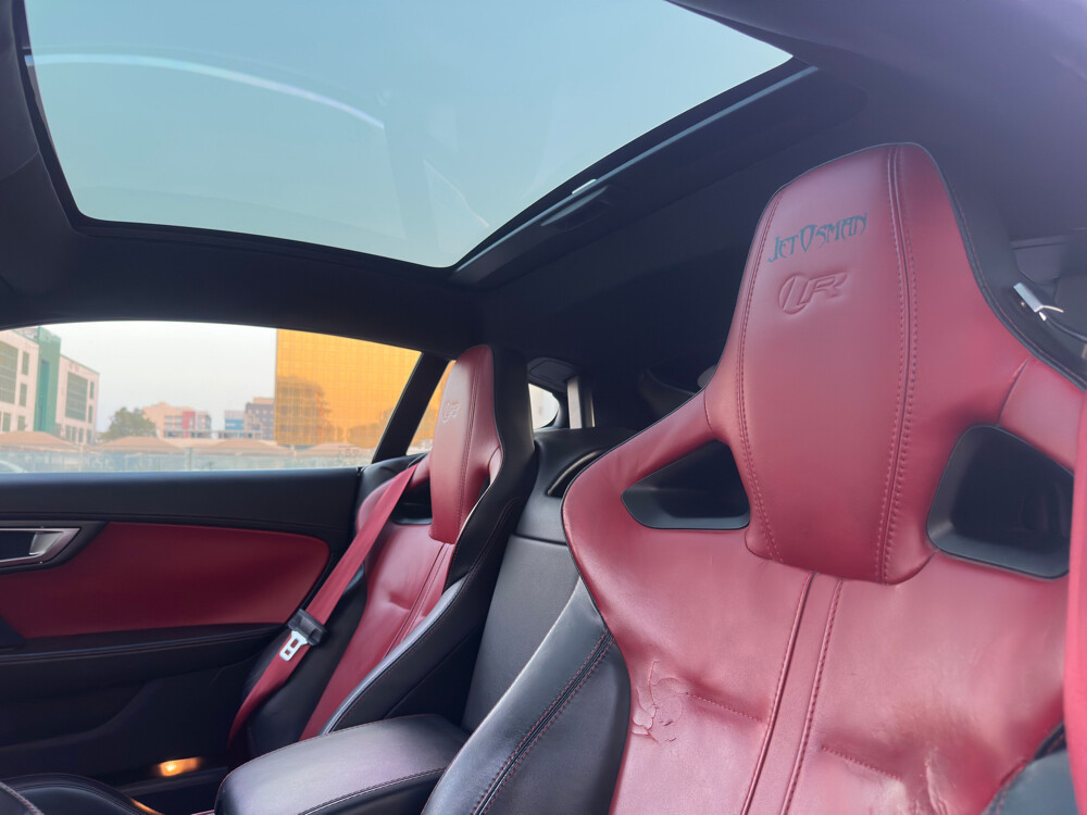 Jaguar F -Type R 2016 - 14