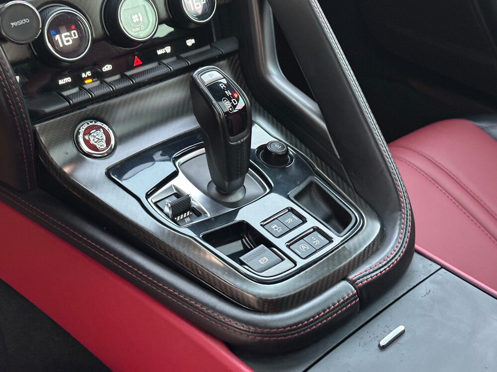 Jaguar F -Type R 2016 - 13