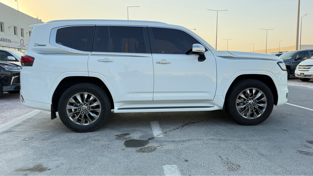 Land Cruiser VXR Twin Turbo 2022 - 8