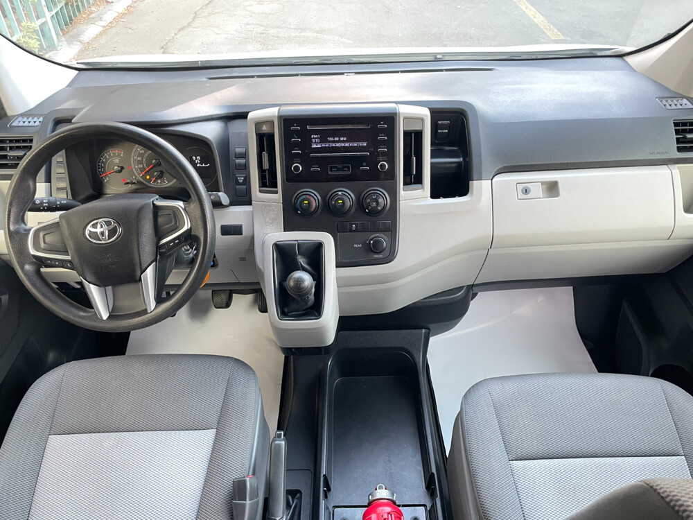 Toyota Hiace 2023  - 7