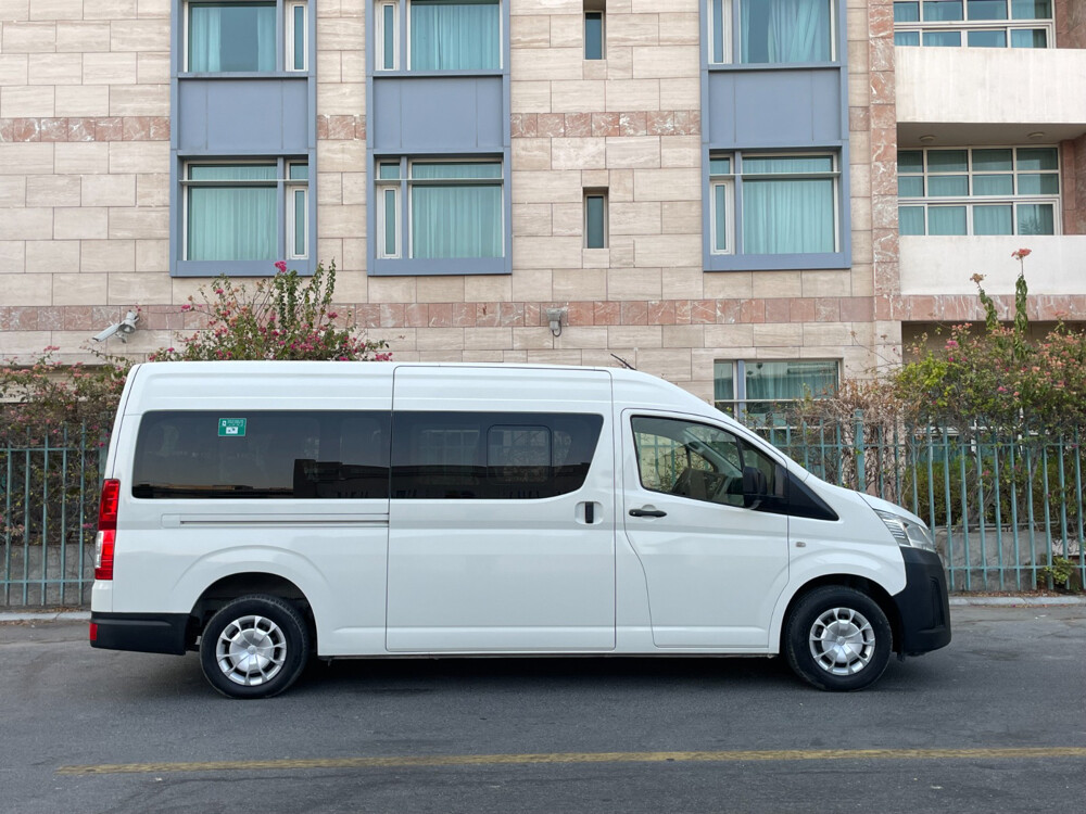 Toyota Hiace 2023  - 6