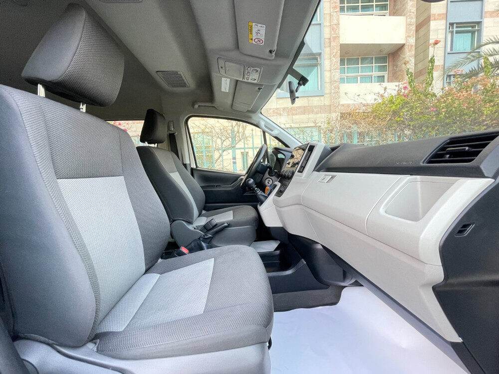 Toyota Hiace 2023  - 2