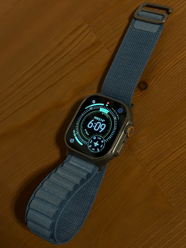 Apple Watch Ultra 3 – 49mm Titanium - 2