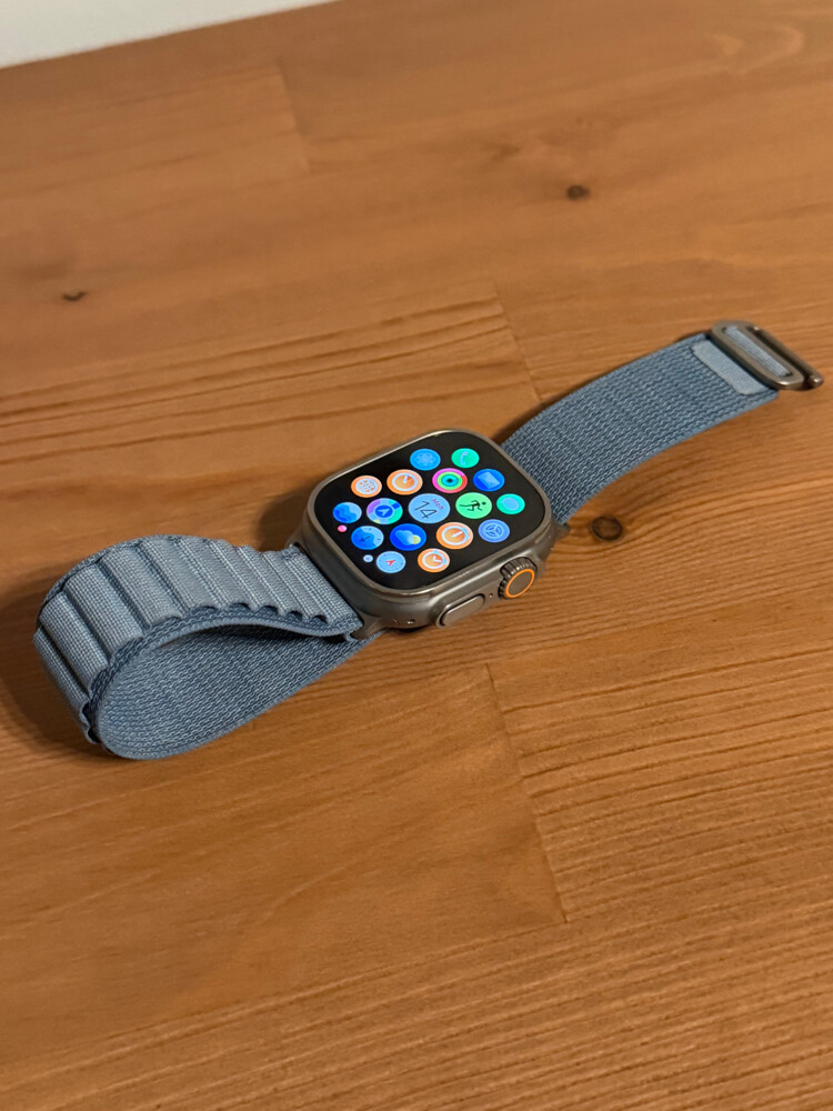 Apple Watch Ultra 3 – 49mm Titanium - 1
