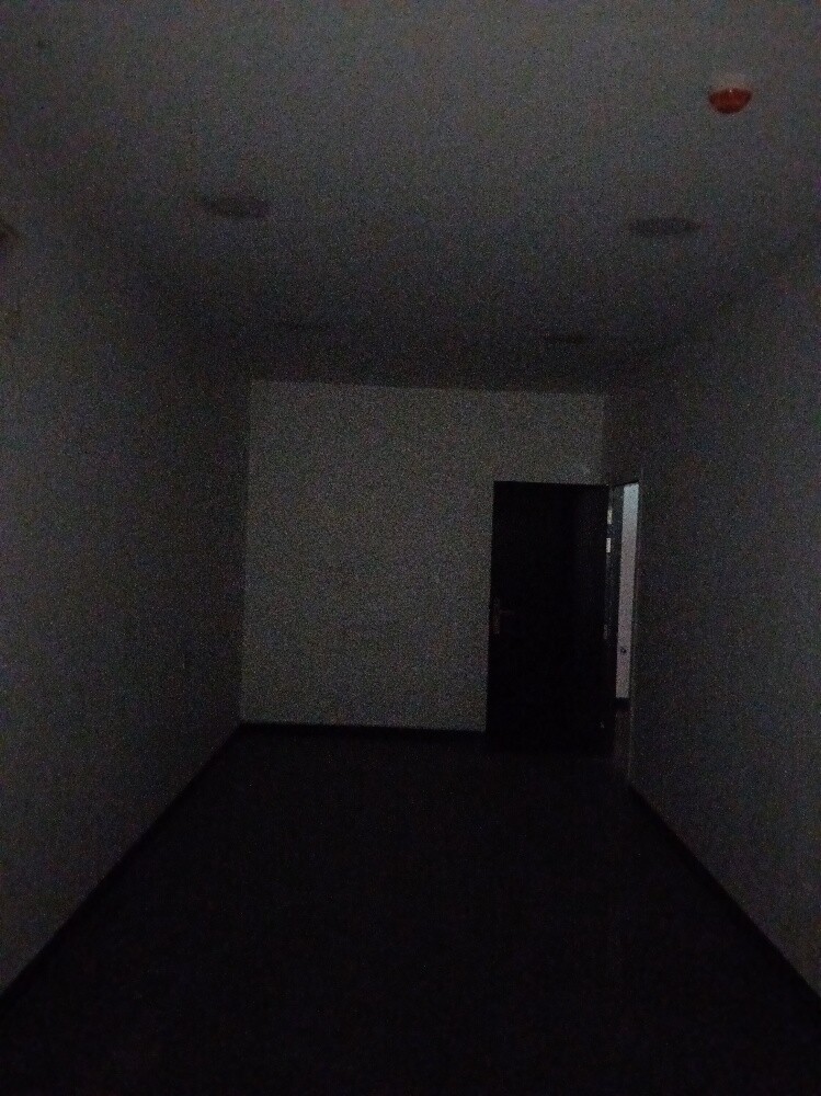 Shop with a mezzanine for rent in M - 10